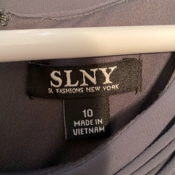 SLNY gray ruffled dress - Picture 3 of 3